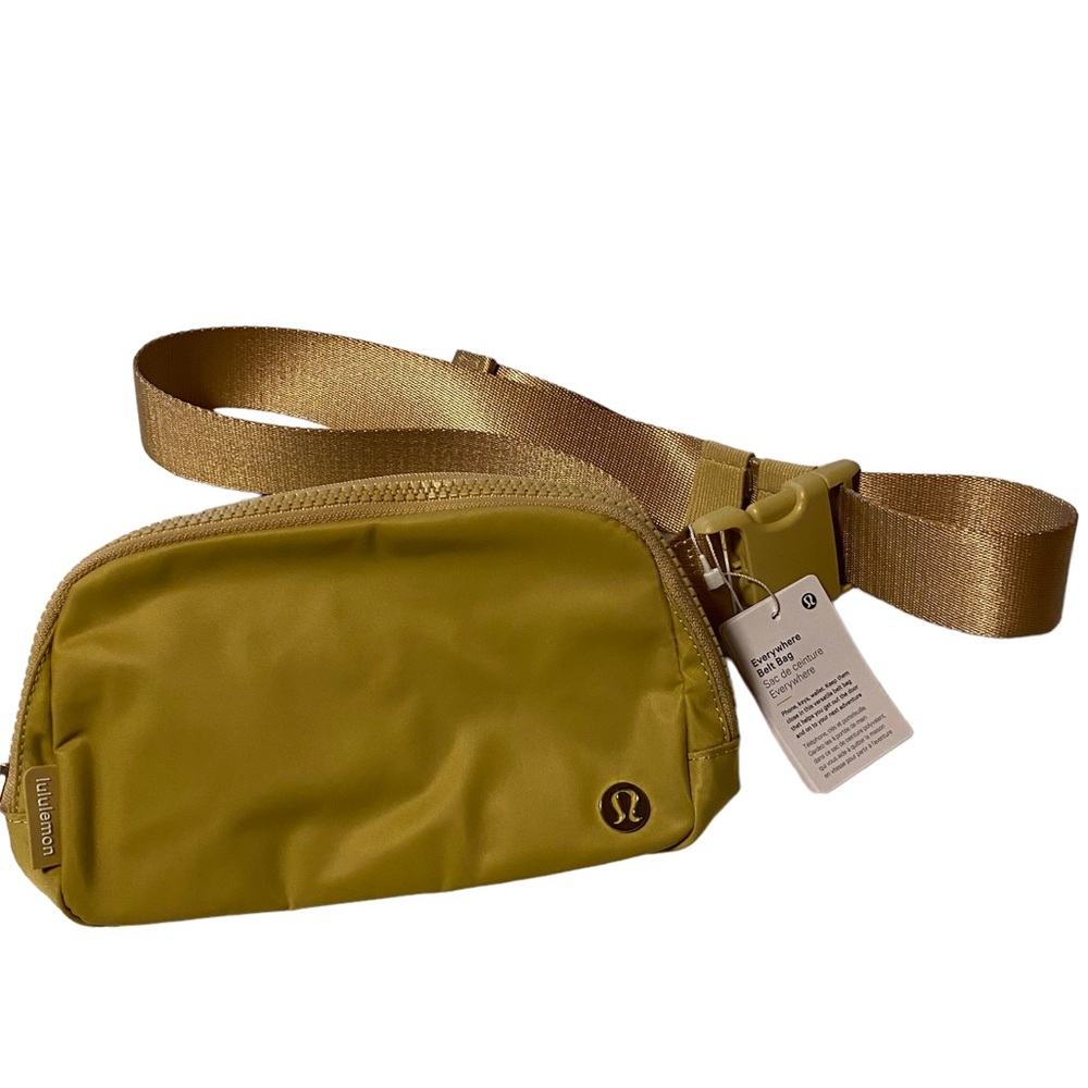 NEW Lululemon Everywhere Belt Bag
